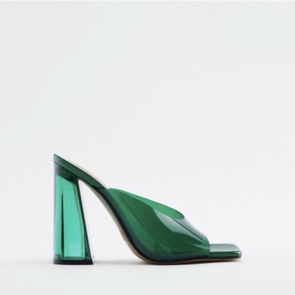 Zara Shoes - Zara Retro Emerald Green Women's‎ Chunky Heels